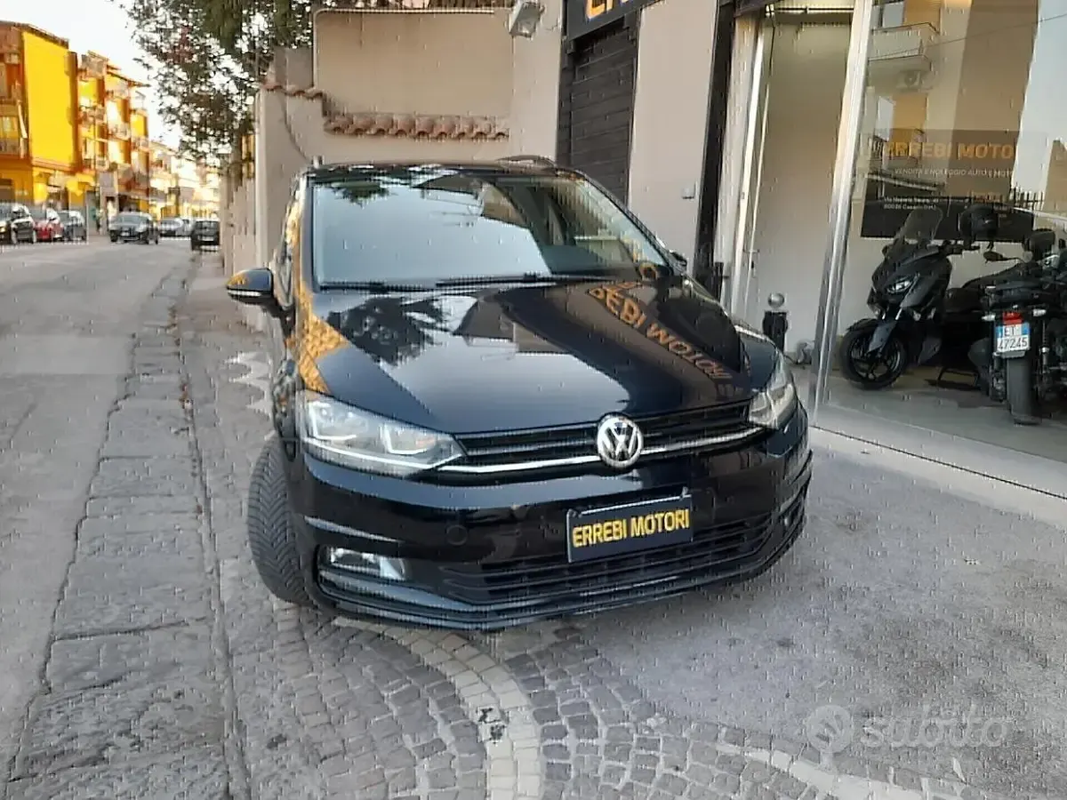 Usata VW Touran 115 CV (84 kW) 2017 Nero Monovolume