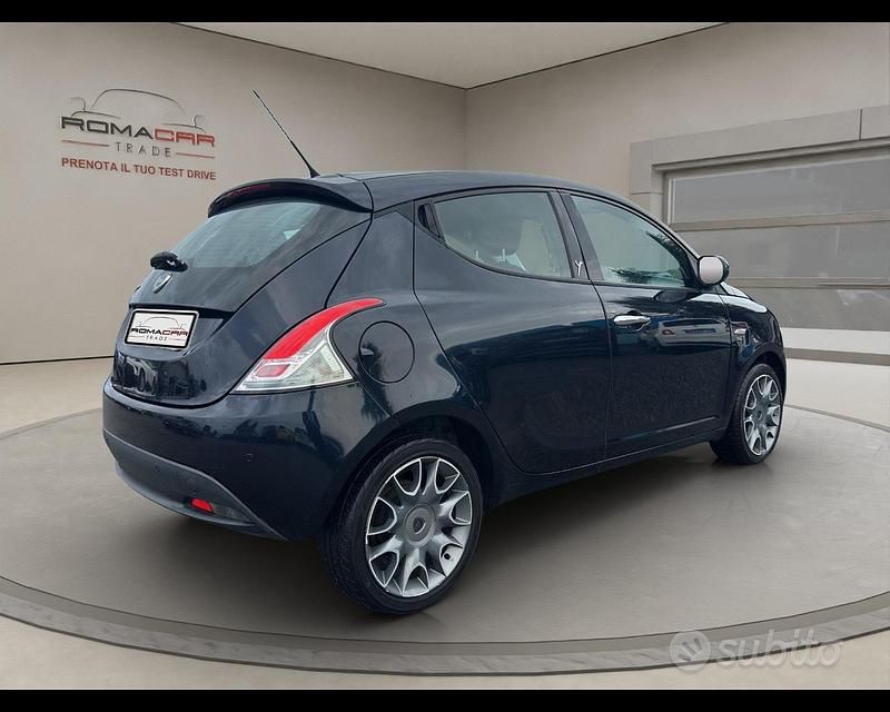 Usata Lancia Ypsilon S 85 CV (62 kW) 2012 Blu met Utilitaria