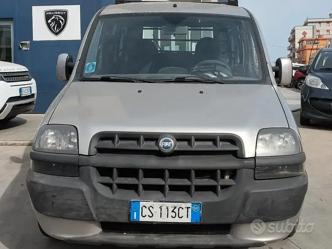 Usata Fiat Doblò Dynamic 105 CV (77 kW) 2004 Grigio Monovolume