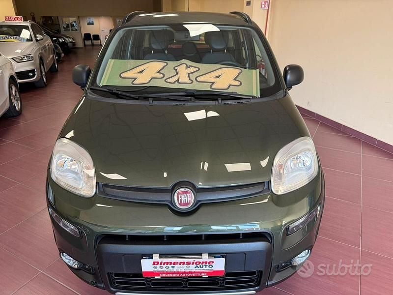 Usata Fiat Panda 4x4 S 85 CV (62 kW) 2019 Verde Utilitaria