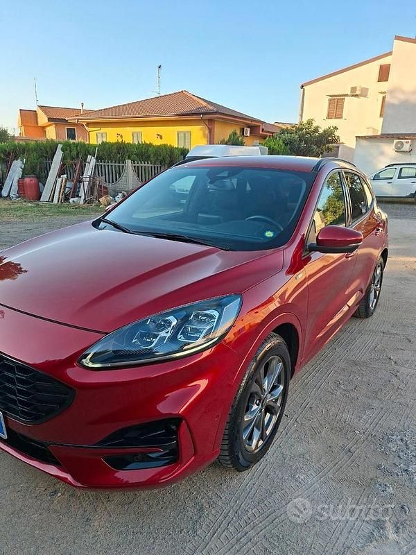 Usata Ford Kuga ST-Line X 120 CV (88 kW) 2020 Rosso SUV