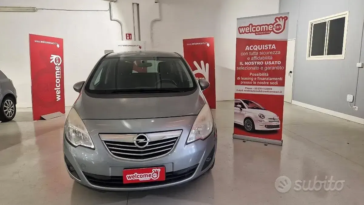 Usata Opel Meriva 95 CV (69 kW) 2012 Grigio Monovolume