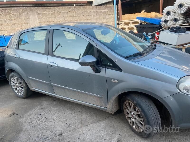 Usata Fiat Punto Evo 75 CV (55 kW) 2010 Grigio Utilitaria
