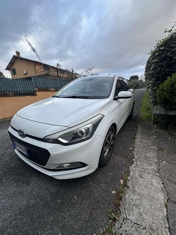 Usado Hyundai i20 Edition 75 HP (55 kW) 2015 Citadino