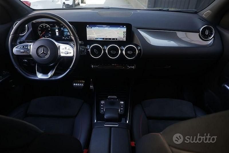 Usata Mercedes GLA180 Premium 116 CV (85 kW) 2020 Grigio scuro SUV