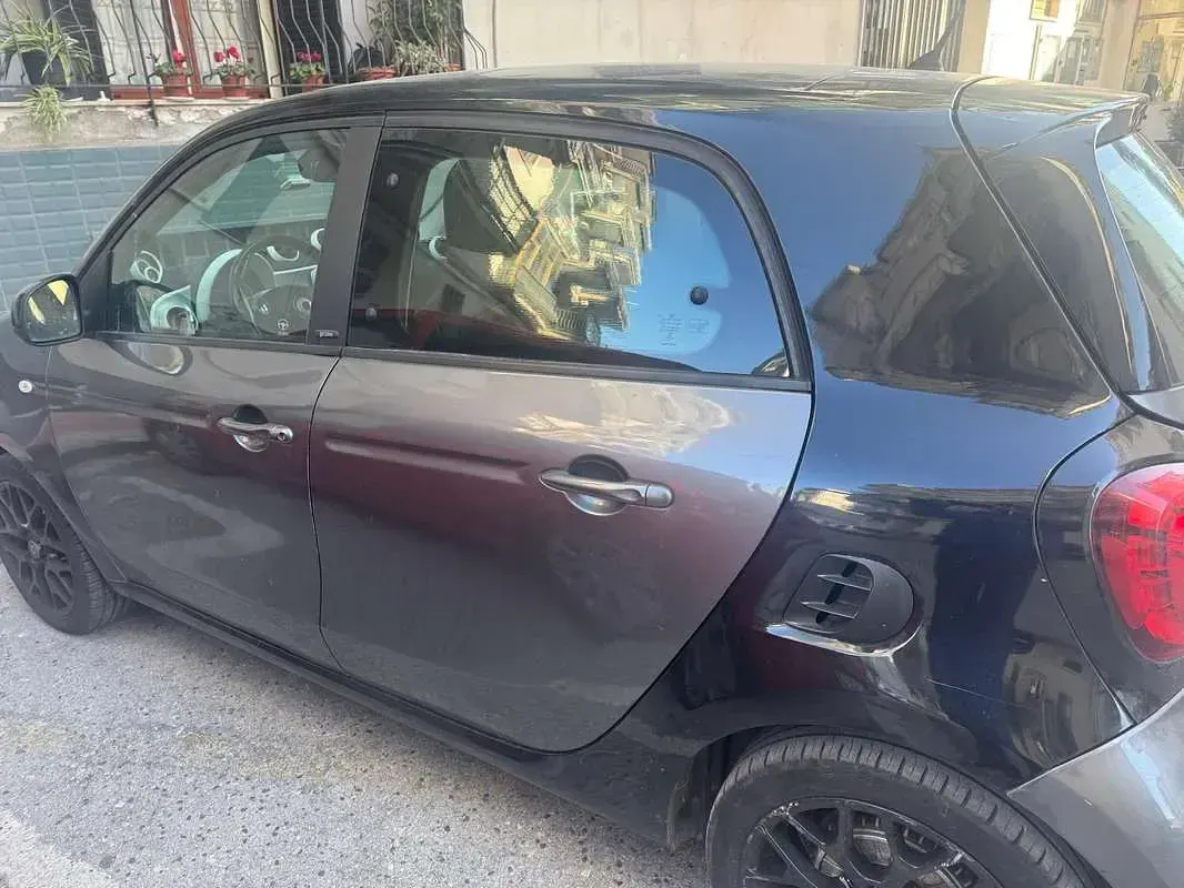 Usata Smart ForFour Passion 71 CV (52 kW) 2015 Grigio Utilitaria