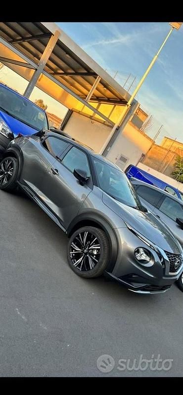 Usata Nissan Juke Tekna 114 CV (83 kW) 2022 Grigio SUV
