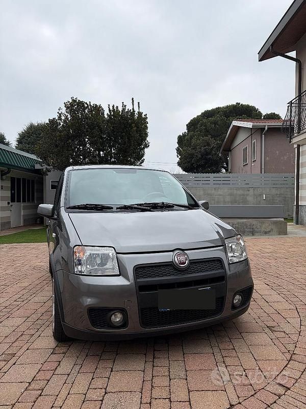 Usata Fiat Panda 100 CV (73 kW) 2008 Grigio Utilitaria