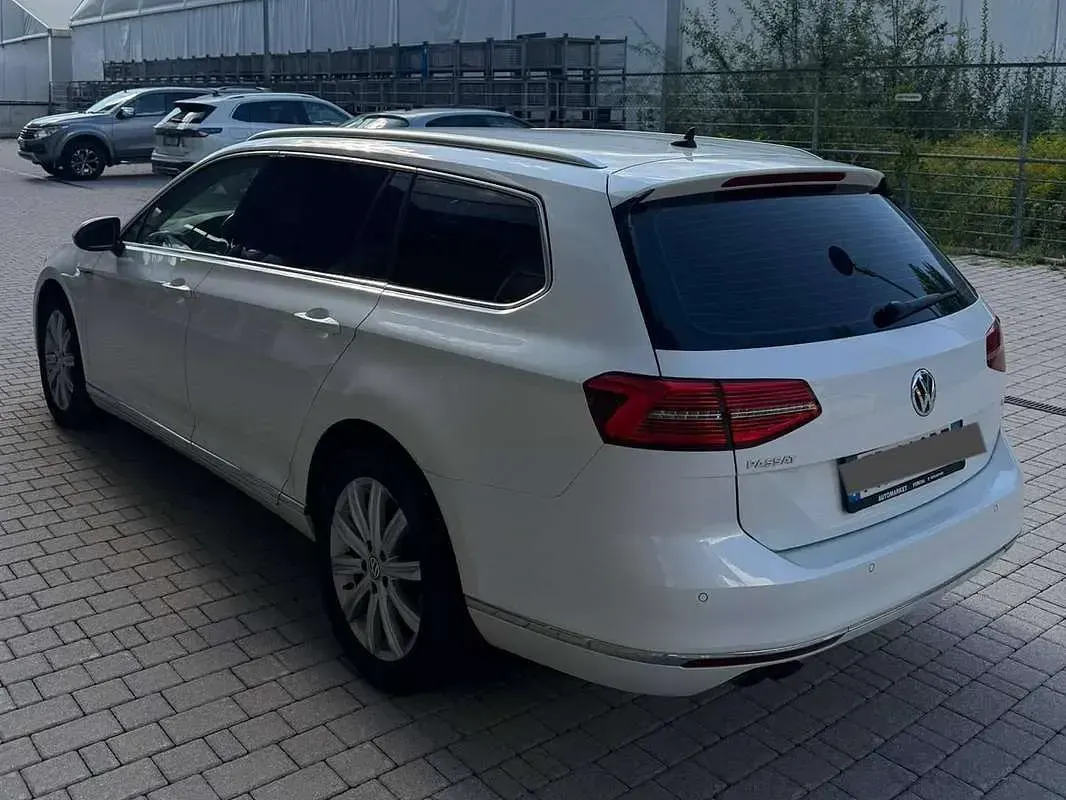Usata VW Passat Highline 190 CV (139 kW) 2018 Bianco Station wagon