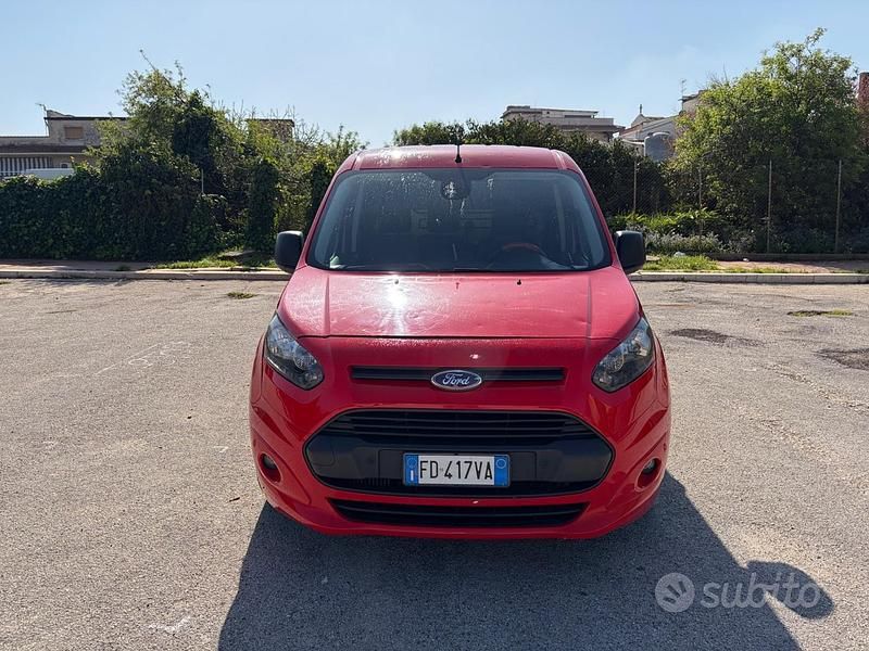 Usata Ford Transit Connect Trend 115 CV (84 kW) 2016 Rosso Monovolume
