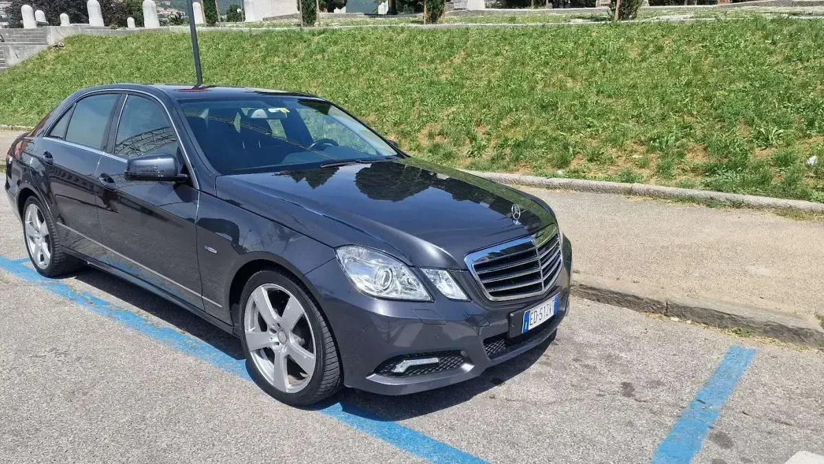 Usata Mercedes E250 Avantgarde 204 CV (150 kW) 2010 Berlina