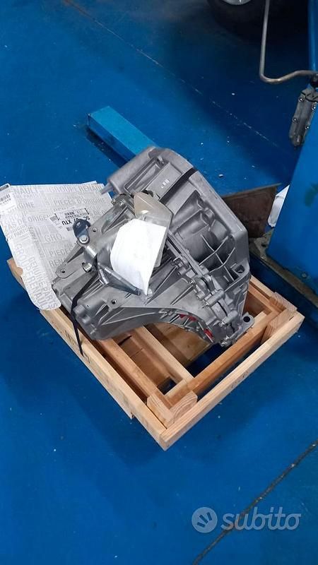 Usata Renault Clio III R.S. 203 CV (149 kW) 2010 Rosso Berlina