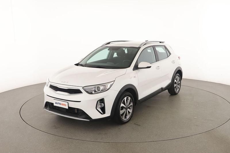 Usata Kia Stonic Style 101 CV (74 kW) 2021 Bianco SUV