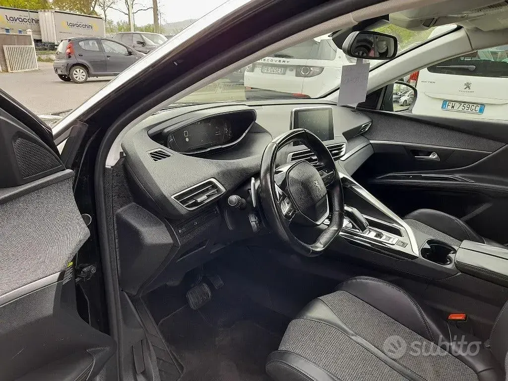 Usata Peugeot 3008 S 131 CV (96 kW) 2018 Nero SUV