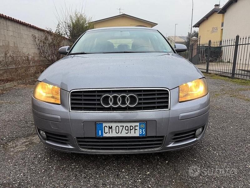Usata Audi A3 Attraction 140 CV (102 kW) 2003 Grigio Utilitaria