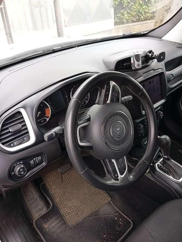 Usata Jeep Renegade Trailhawk 170 CV (125 kW) 2019 Grigio SUV
