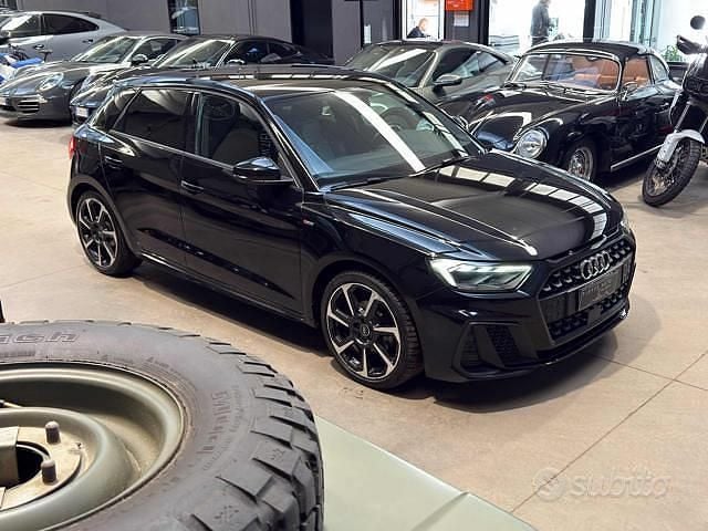 Usata Audi A1 150 CV (110 kW) 2021 Nero SUV