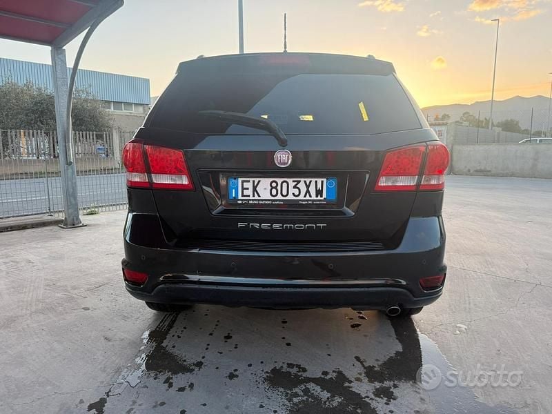 Usata Fiat Freemont 140 CV (102 kW) 2012 SUV