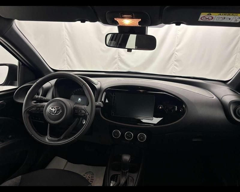 Nuova Toyota Aygo X Active 72 CV (52 kW) 2025 Black met SUV