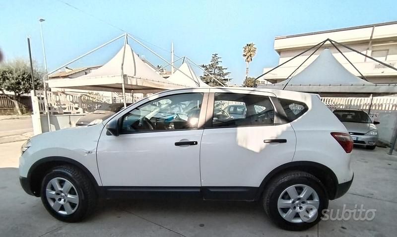 Używany Nissan Qashqai Tekna 110 KM (80 kW) 2012 Biały SUV