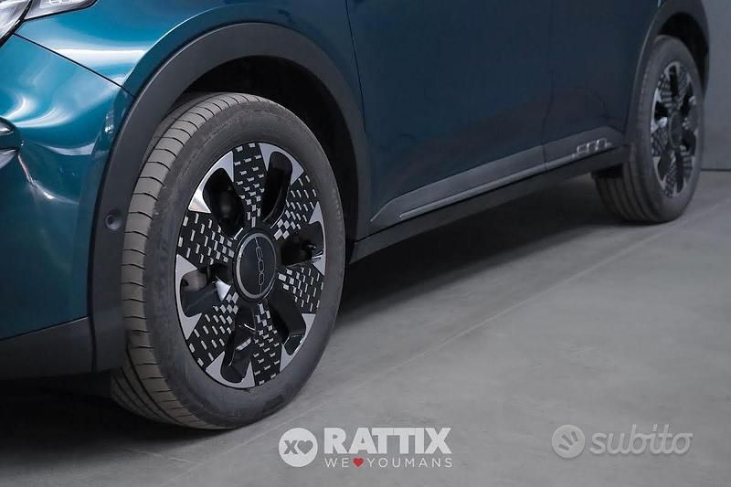 Usata Fiat 600 La Prima 110 CV (80 kW) 2025 Verde SUV