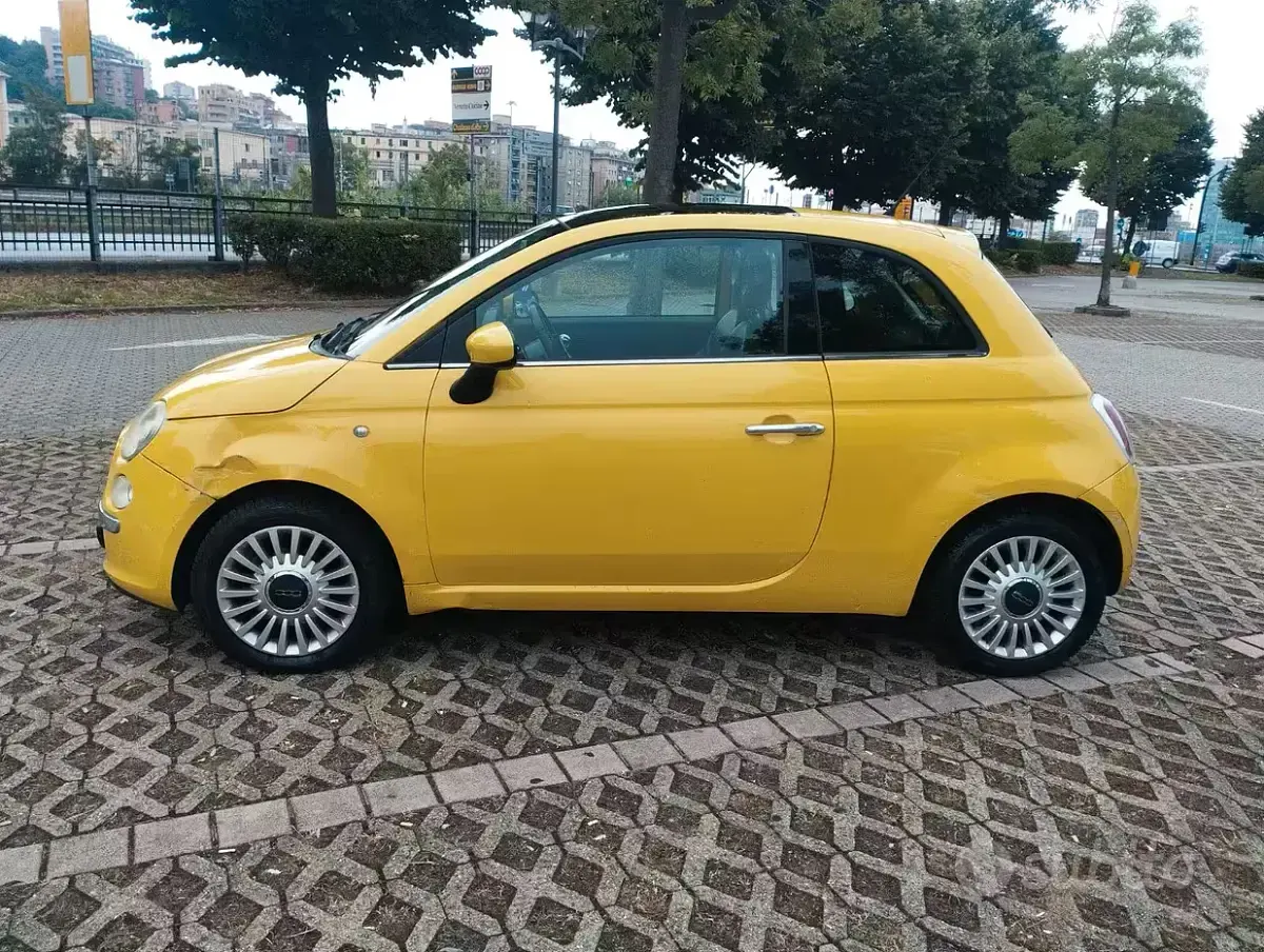 Usata Fiat 500C 69 CV (50 kW) 2009 Giallo Cabrio