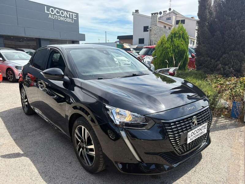 Nero Usata 2022 Peugeot 208 Allure Due volumi | 11.990 € (Super prezzo) - Immagine 1/3