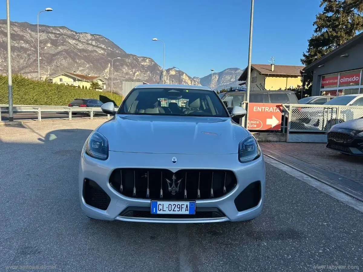 Begagnad Maserati Grecale GT 299 HK (219 kW) 2022 Vit SUV