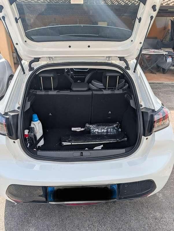 Usata Peugeot 208 Allure 101 CV (74 kW) 2021 Utilitaria