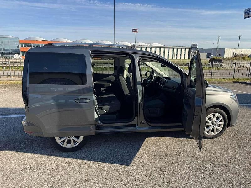 Nuova Ford Tourneo Connect Titanium 122 CV (89 kW) 2025 Graphite grey Monovolume