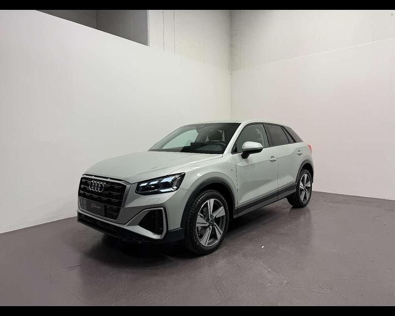 Argento Nuova 2025 Audi Q2 S-Line SUV | 35.900 € (Super prezzo) - Immagine 1/4