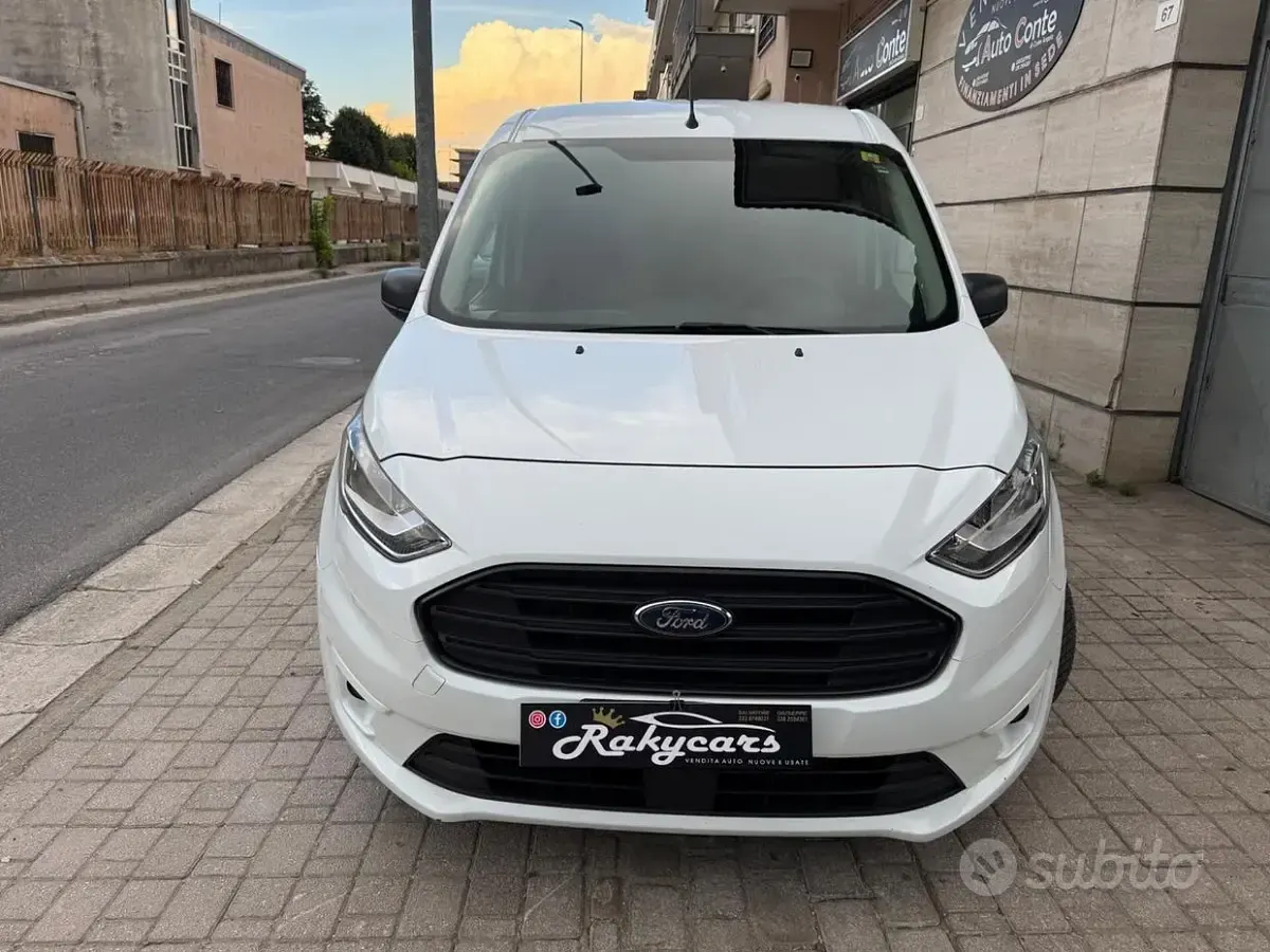 Usata Ford Transit Connect Trend 101 CV (74 kW) 2019 Bianco Monovolume