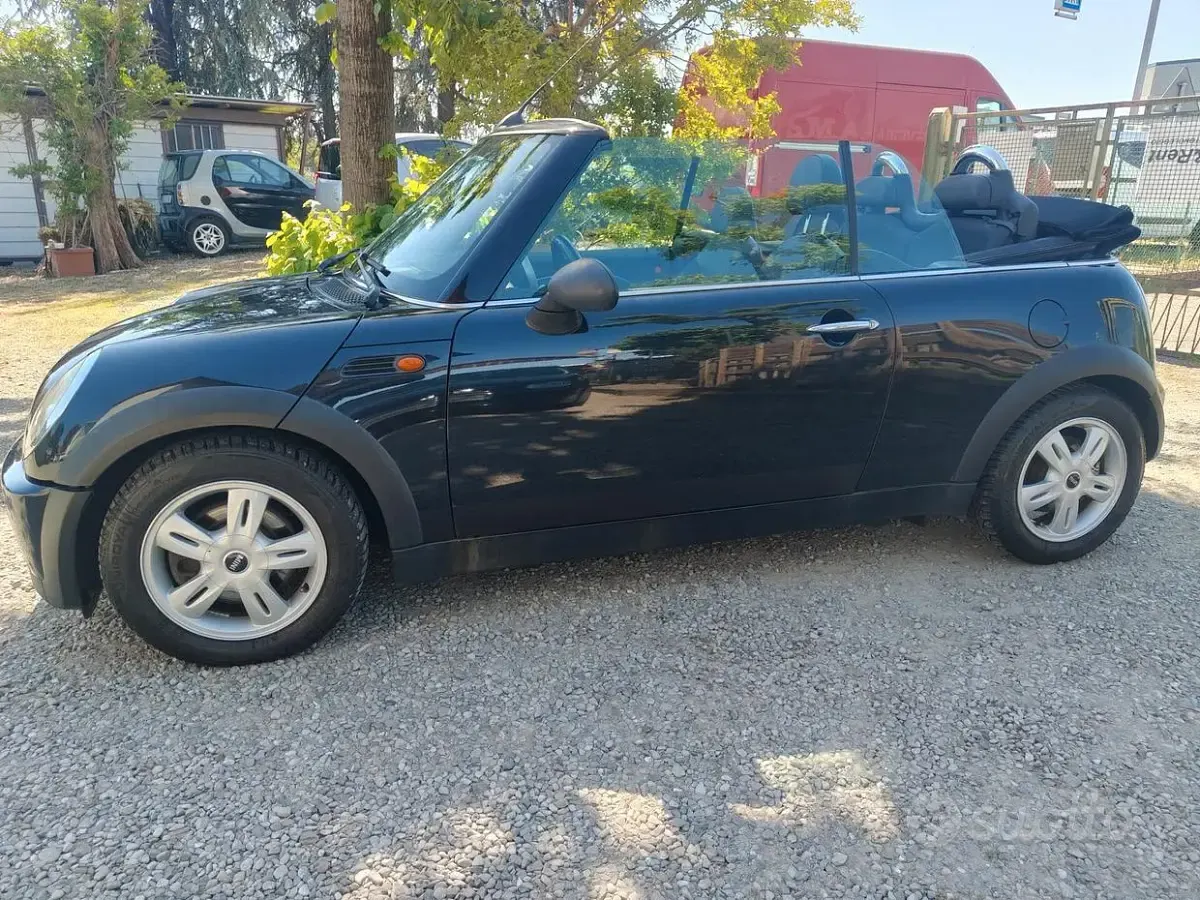 Usata Mini Cooper 116 CV (85 kW) 2006 Nero Utilitaria