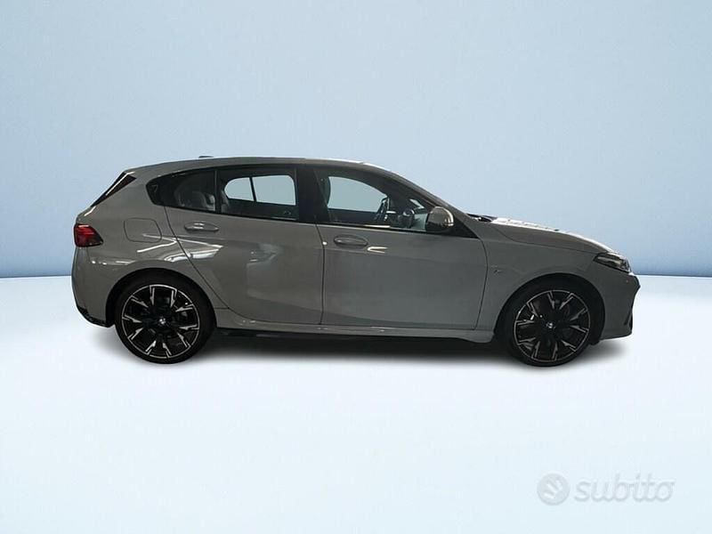 Usata BMW 120 M Sport 163 CV (119 kW) 2024 Grigio metallizzato Utilitaria