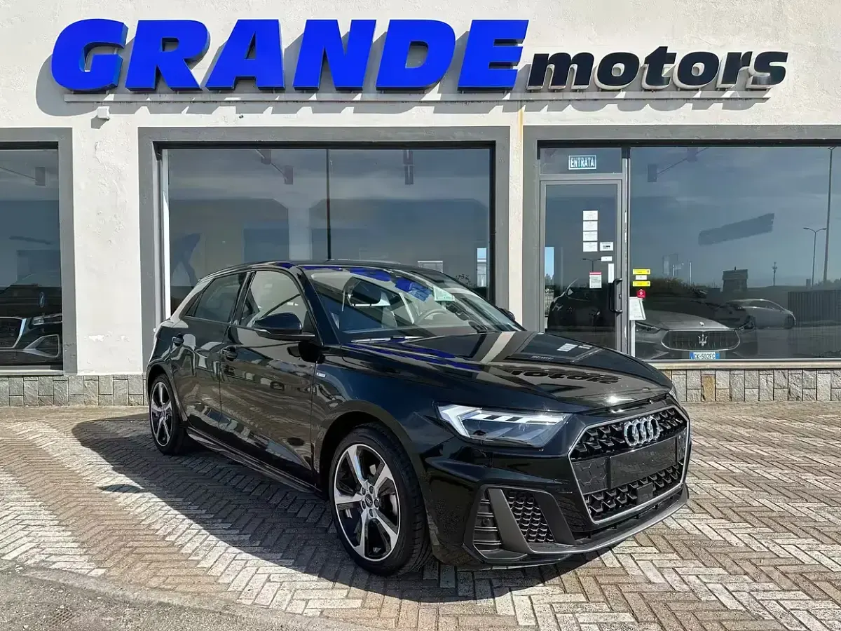 Nuova Audi A1 Sportback S-Line 116 CV (85 kW) 2026 Nero Utilitaria