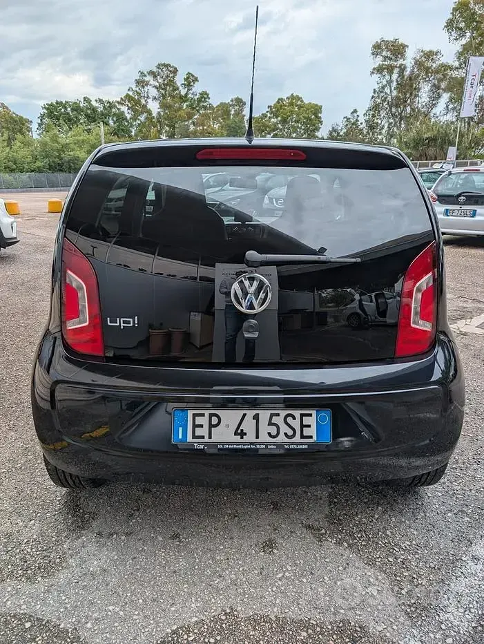 Usata VW up! Move 75 CV (55 kW) 2012 Nero Utilitaria