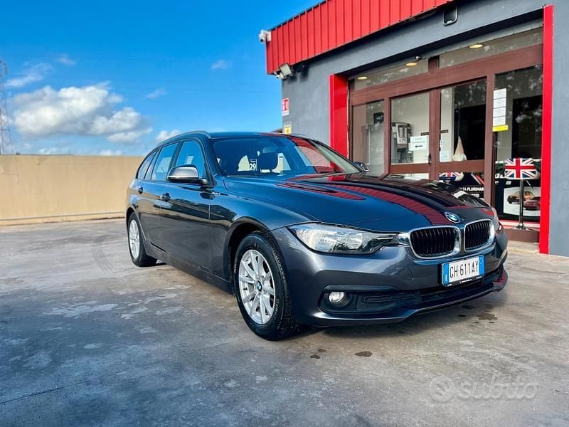 Usata BMW 318 Advantage 150 CV (110 kW) 2016 Mineralgrau metallizzato (b39) Station wagon