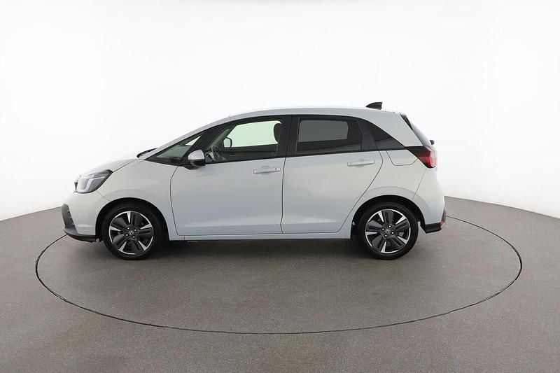 Begagnad Honda Jazz Advance 122 HK (89 kW) 2024 Grå Halvkombi