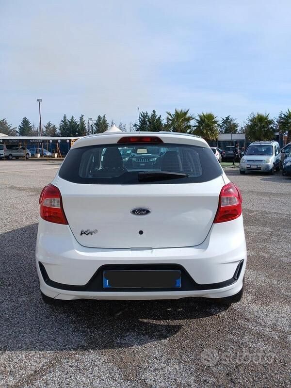 Begagnad Ford Ka Active 95 HK (69 kW) 2019 Vit Halvkombi