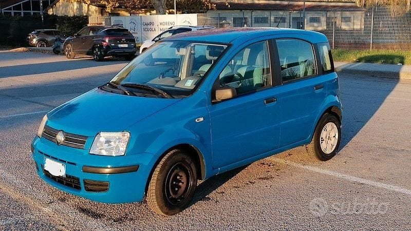 Blu Usata 2005 Fiat Panda Dynamic Tre volumi | 1500 € (Ottimo prezzo) - Immagine 1/4