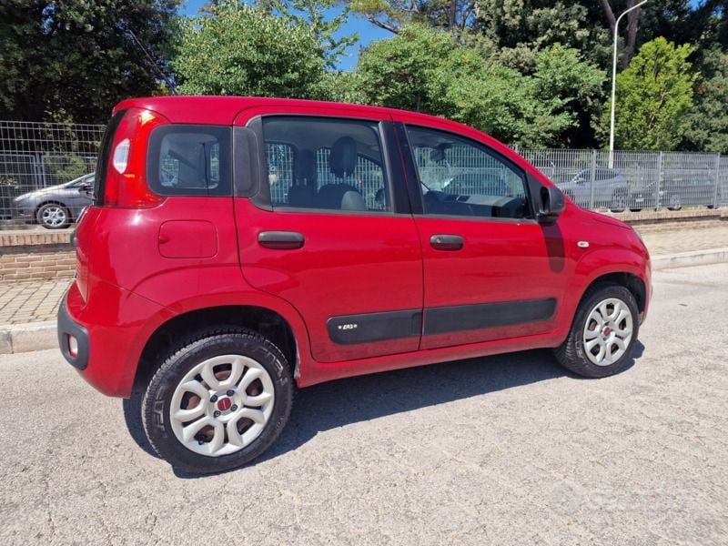 Usata Fiat Panda 80 CV (58 kW) 2013 Rosso Utilitaria