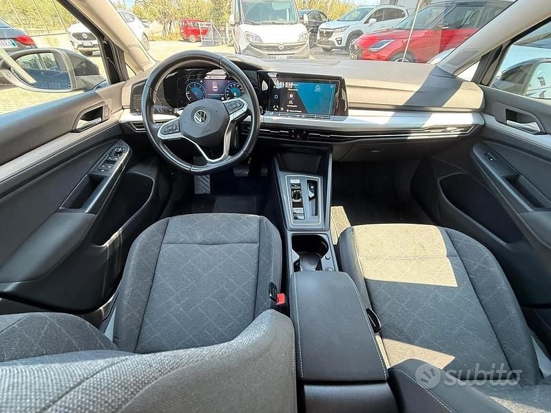 Usata VW Golf VIII Life 150 CV (110 kW) 2020 Nero Berlina