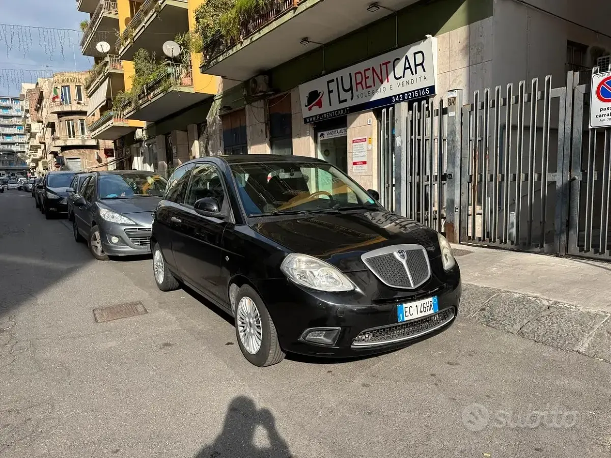 Usata Lancia Ypsilon Silver 69 CV (50 kW) 2011 Utilitaria