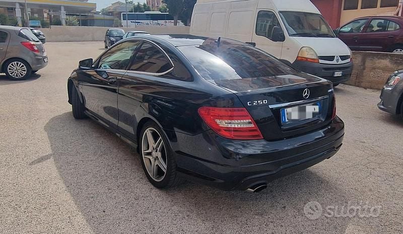 Usata Mercedes C250 AMG 204 CV (150 kW) 2012 Nero Coupé