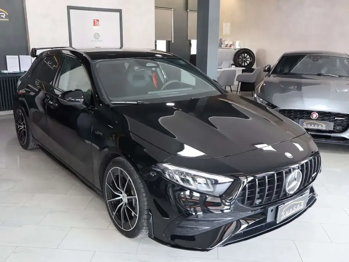 Usata Mercedes A35 AMG AMG line 320 CV (235 kW) 2024 Nero Berlina