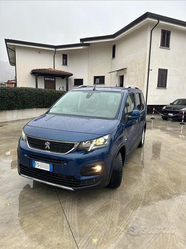 Usata Peugeot Rifter GT-line 130 CV (95 kW) 2018 Blu Monovolume