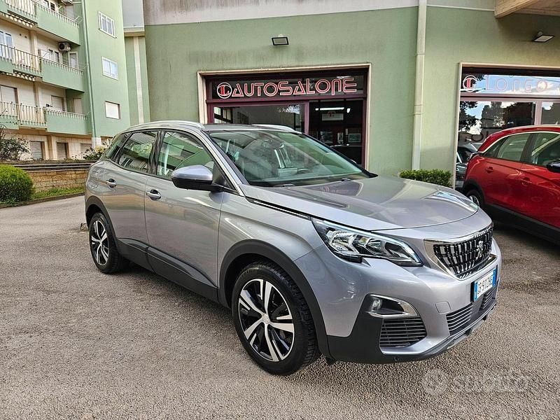 Usata Peugeot 3008 Allure 130 CV (95 kW) 2020 Grigio SUV