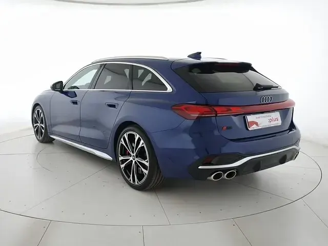 Usata Audi S5 Comfort 367 CV (269 kW) 2024 Blu ascari metallizzato Station wagon