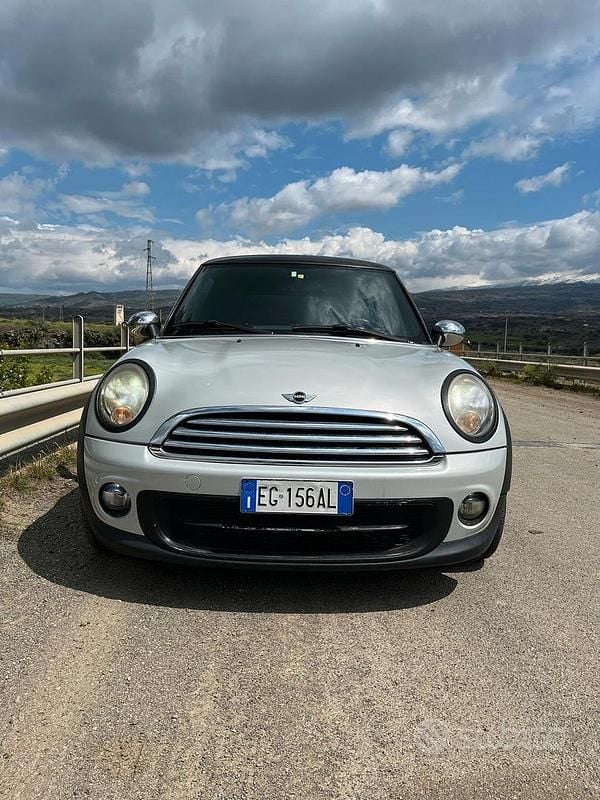 Usata Mini Cooper 112 CV (82 kW) 2011 Grigio Utilitaria