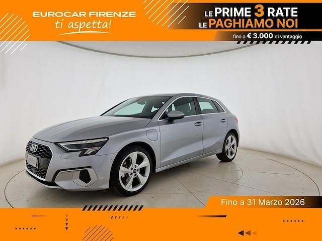 Usata Audi A3 Advanced Plus 204 CV (150 kW) 2024 Argento floret metallizzato Berlina
